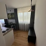 Rs44 Ueber Den Daechern Von * ברגנץ