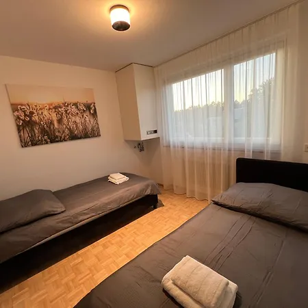 Rs44 Ueber Den Daechern Von