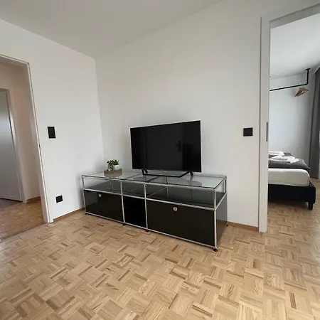 Ueber Den Daechern Von *