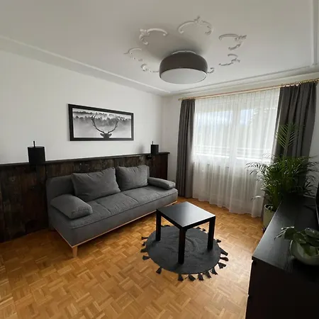 Ueber Den Daechern Von Apartment